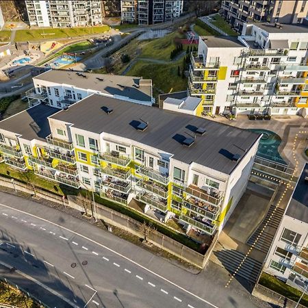 3 Sleeping Rooms For 82M2 Which Direct Traffic To Airport And City Center Bergen Extérieur photo