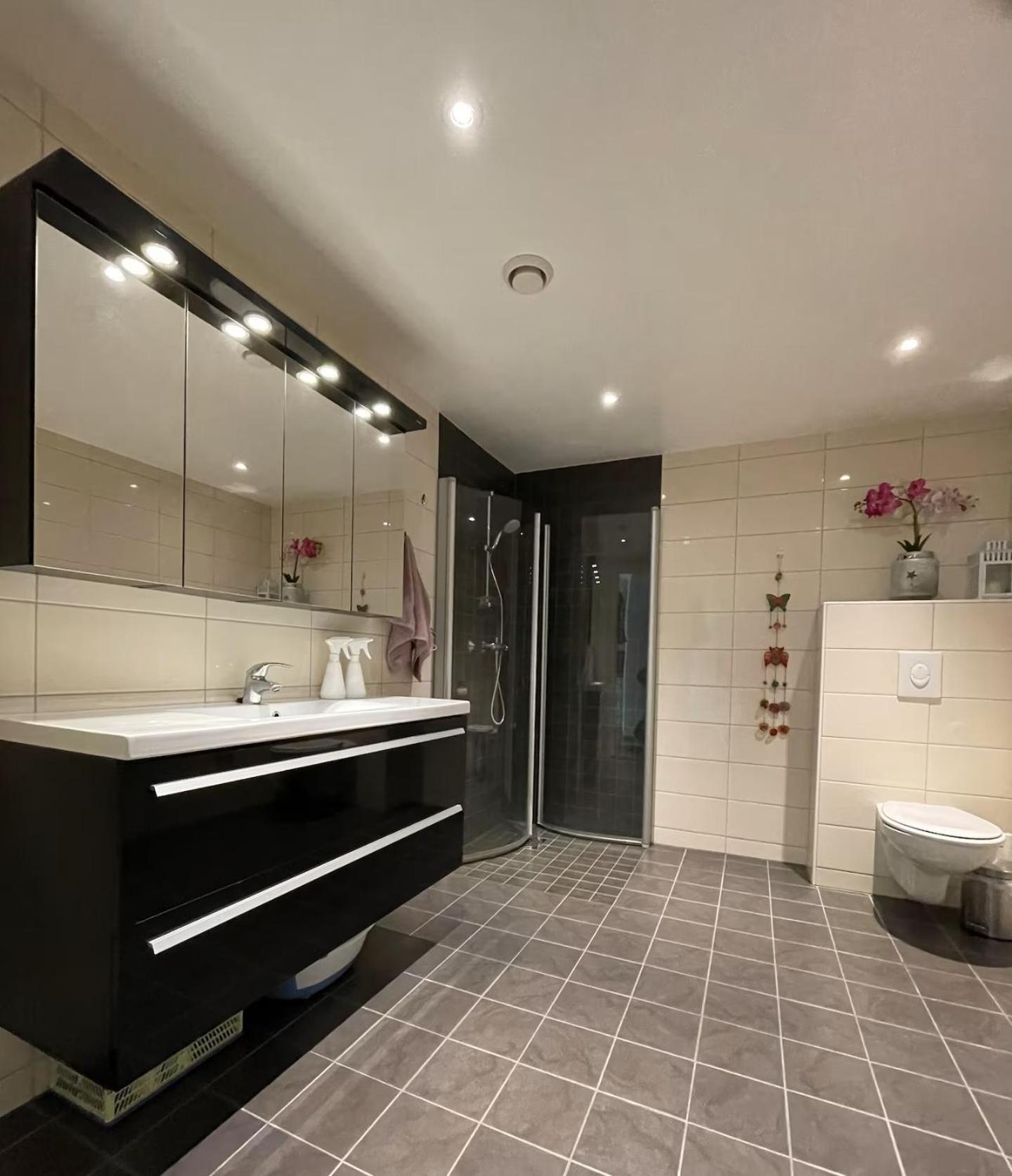 3 Sleeping Rooms For 82M2 Which Direct Traffic To Airport And City Center Bergen Extérieur photo