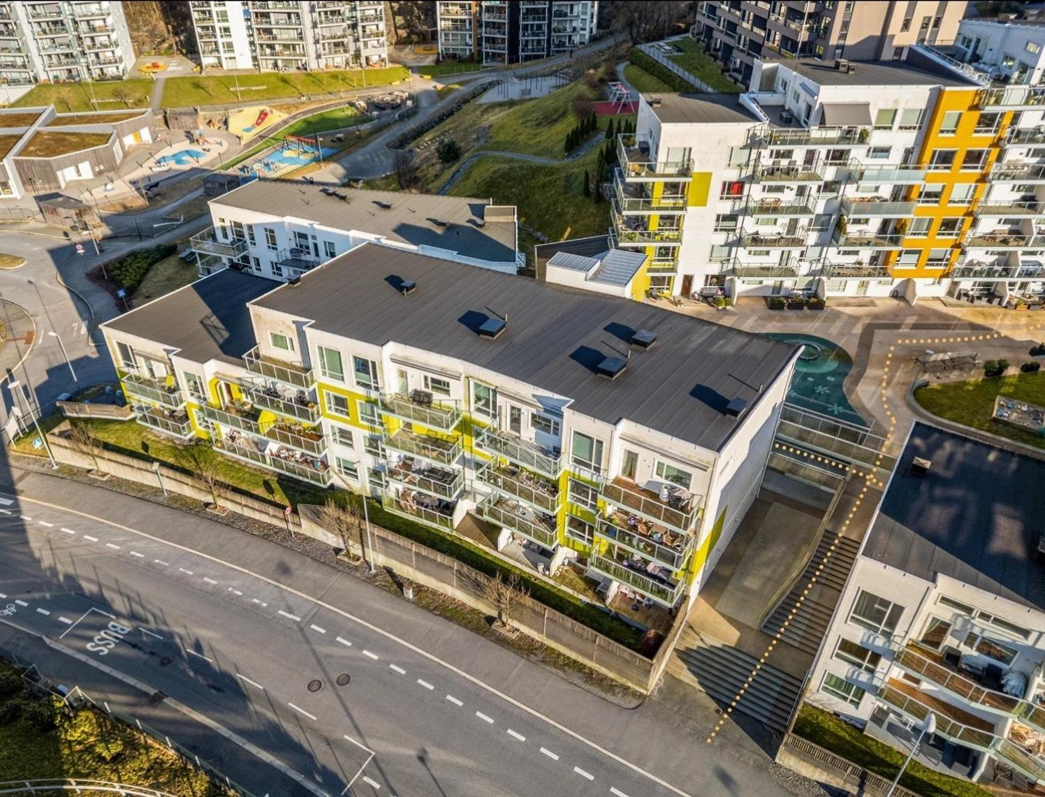 3 Sleeping Rooms For 82M2 Which Direct Traffic To Airport And City Center Bergen Extérieur photo