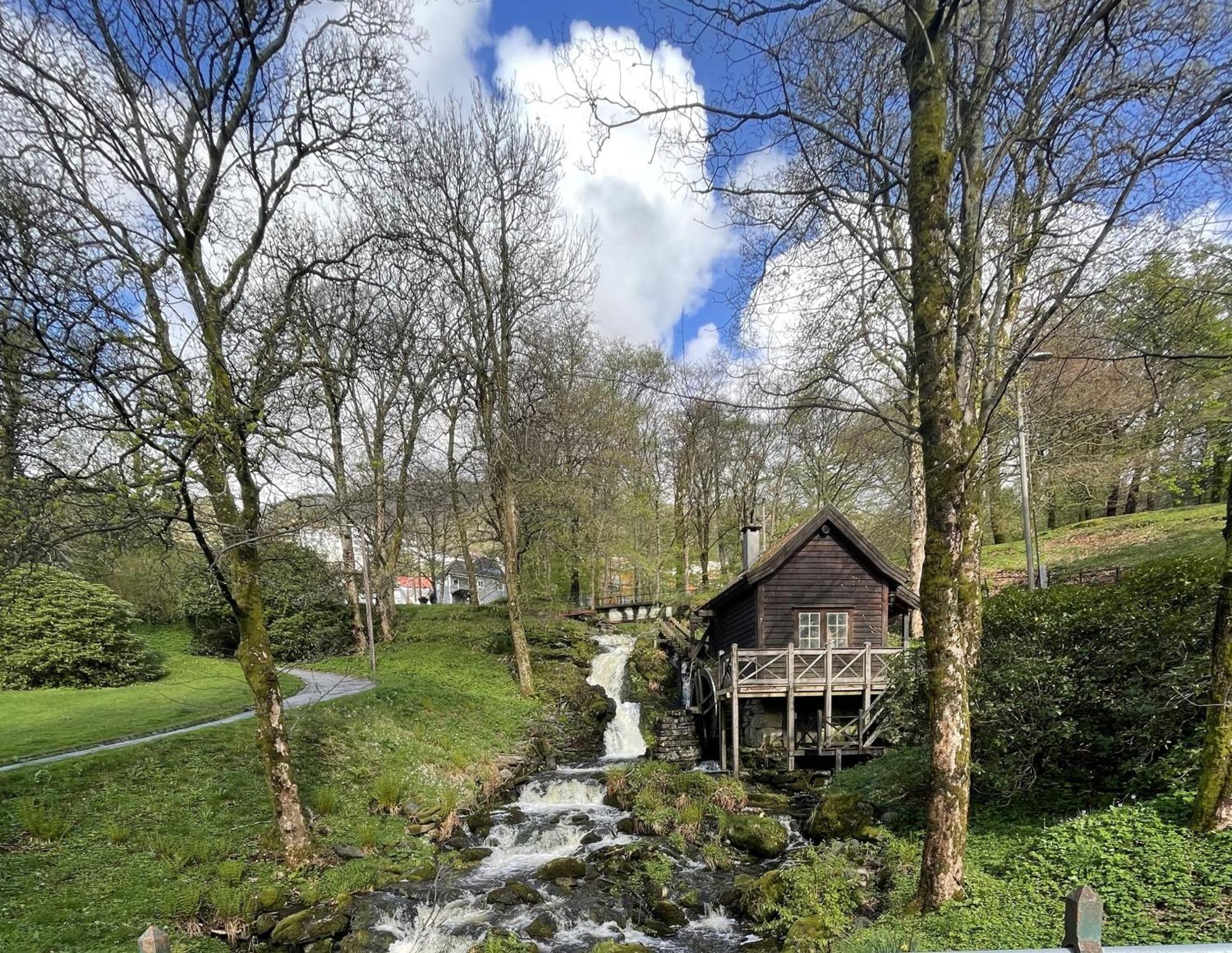 3 Sleeping Rooms For 82M2 Which Direct Traffic To Airport And City Center Bergen Extérieur photo