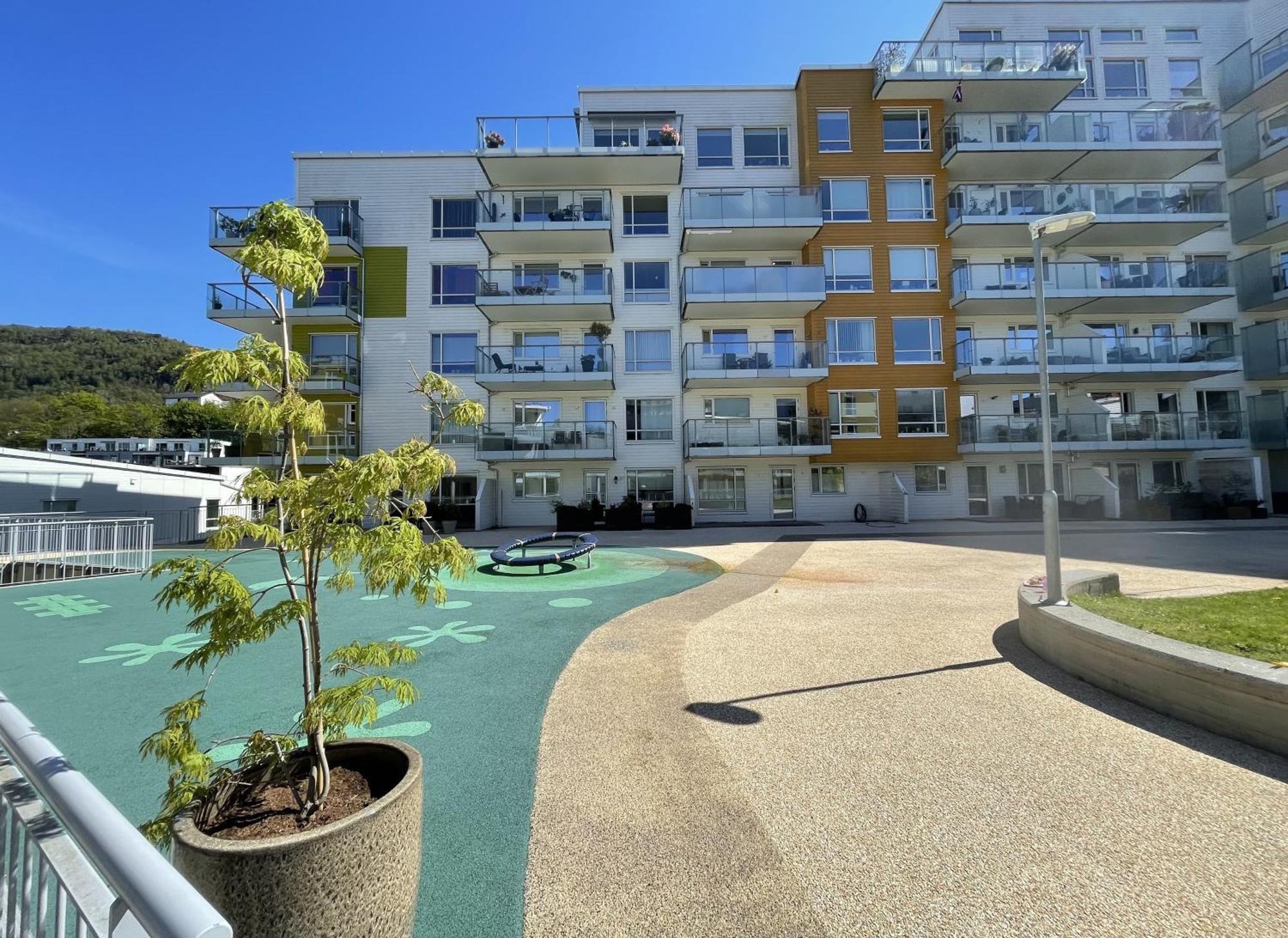 3 Sleeping Rooms For 82M2 Which Direct Traffic To Airport And City Center Bergen Extérieur photo